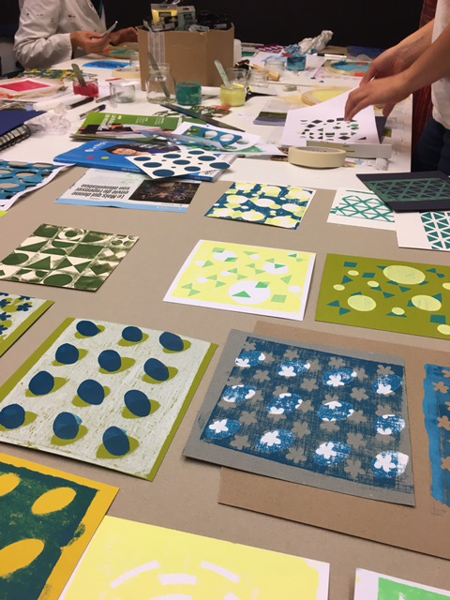 Cartes en cours d’impression en sérigraphie