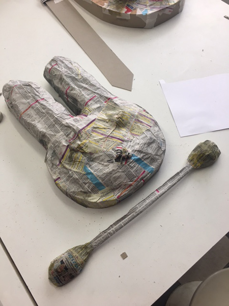 Réalisation d'une tête de lapin en papier mâché